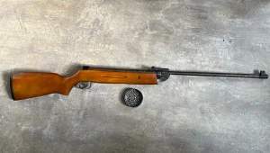 Jeden z sąsiadów strzelił z wiatrówki