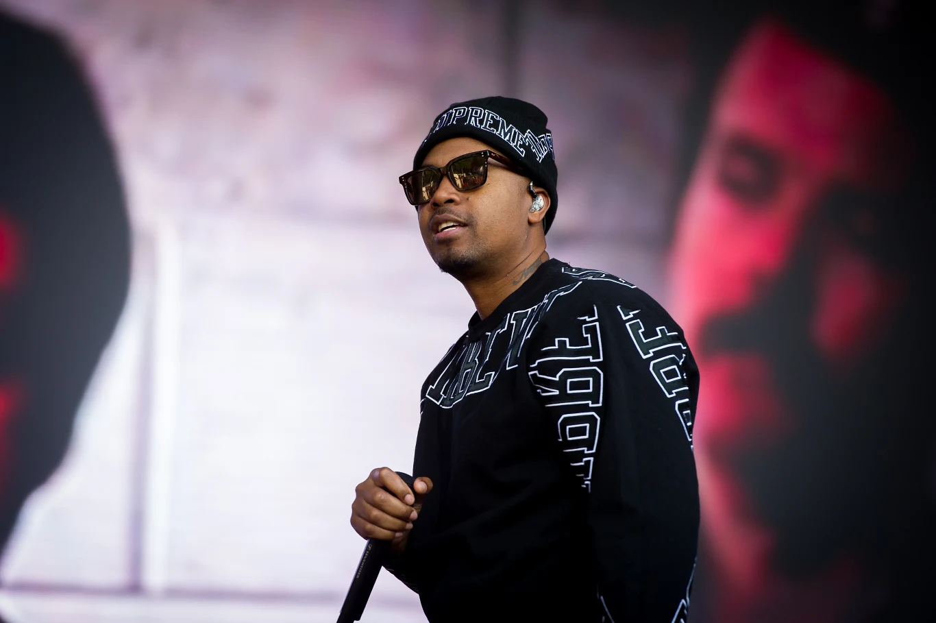 Nas