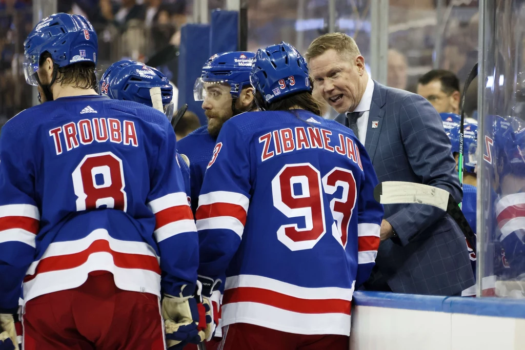 Mika Zibanejad strzelił zwycięskiego gola Mika Zibanejad strzelił zwycięskiego gola