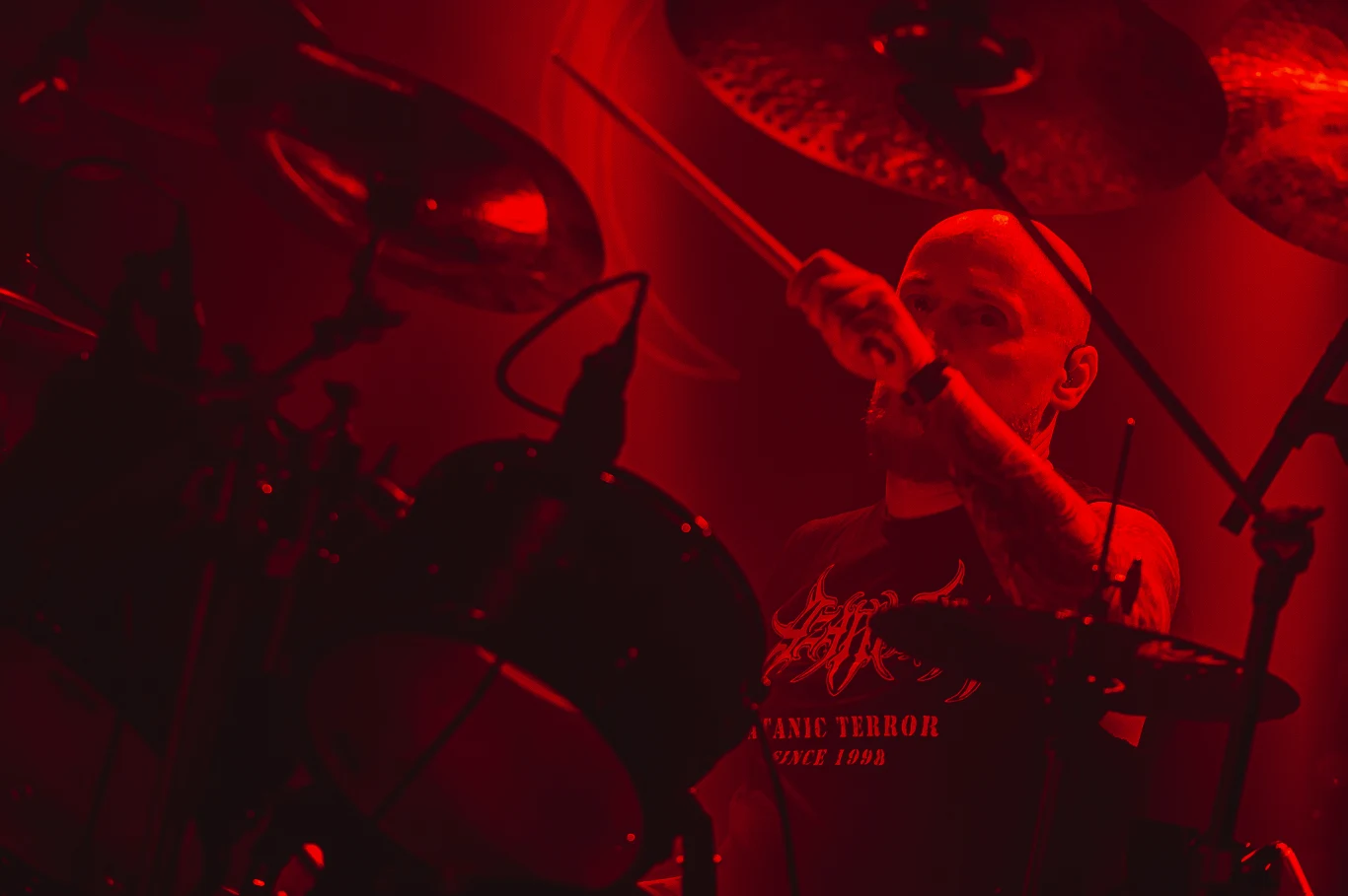 Azarath podczas koncertu na Mystic Festival 2022