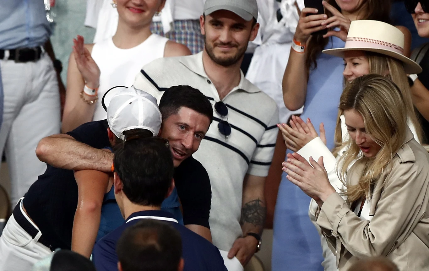 Iga Świątek odebrała gratulacje od Roberta Lewandowskiego Iga Świątek odebrała gratulacje od Roberta Lewandowskiego