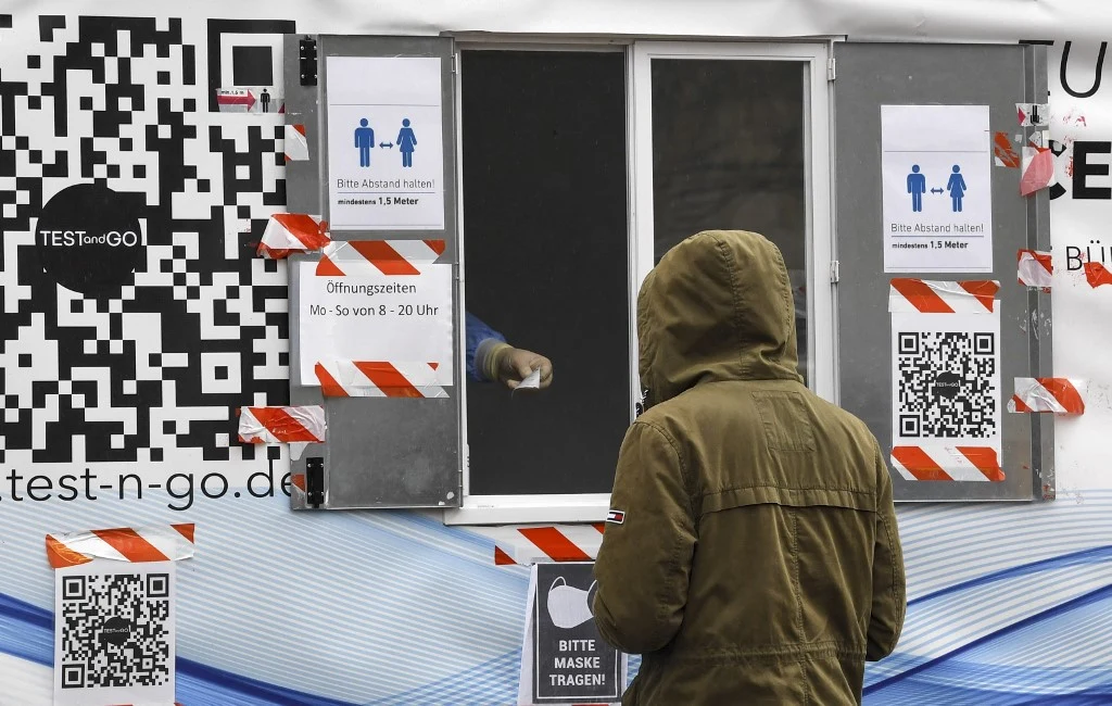 Niemcy: Centrum testowania na obecność koronawirusa; zdj. ilustracyjne Niemcy: Centrum testowania na obecność koronawirusa; zdj. ilustracyjne