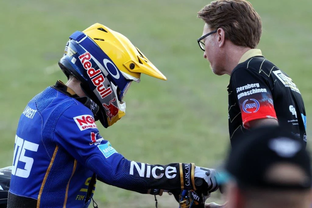 Robert Lambert (kask żółty) i Jason Crump