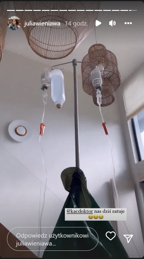 Julia Wieniawa: www.instagram.com/juliawieniawa/ Julia Wieniawa: www.instagram.com/juliawieniawa/