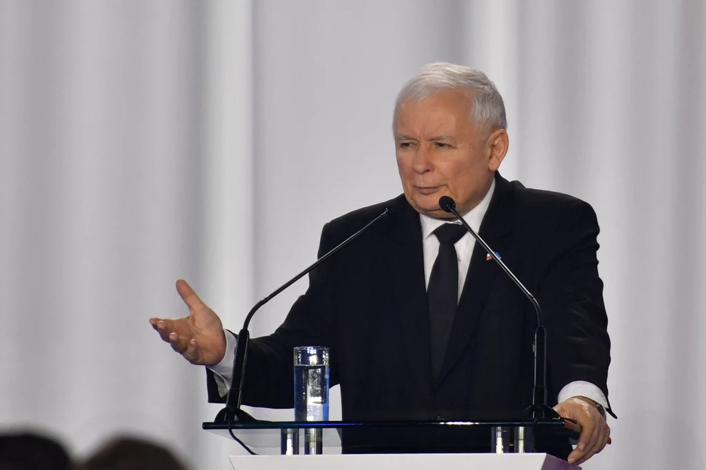 Prezes PiS Jarosław Kaczyński podczas konwencji Prawa i Sprawiedliwości w Markach Prezes PiS Jarosław Kaczyński podczas konwencji Prawa i Sprawiedliwości w Markach