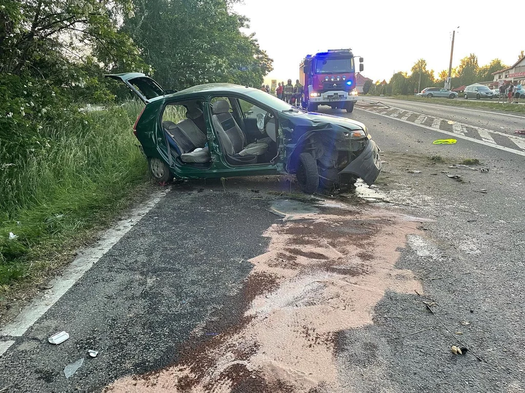 BMW najechało na tył Fiata / Fot: Straż Pożarna