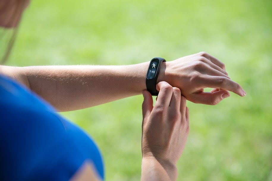 opaska sportowa smartband