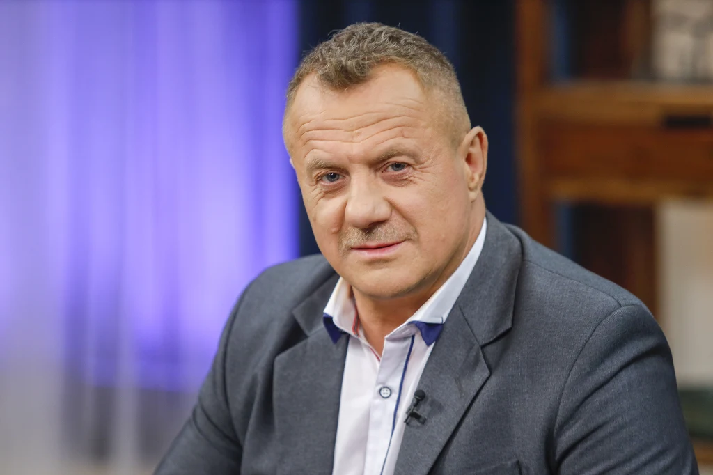 Krzysztof Pachucki Krzysztof Pachucki