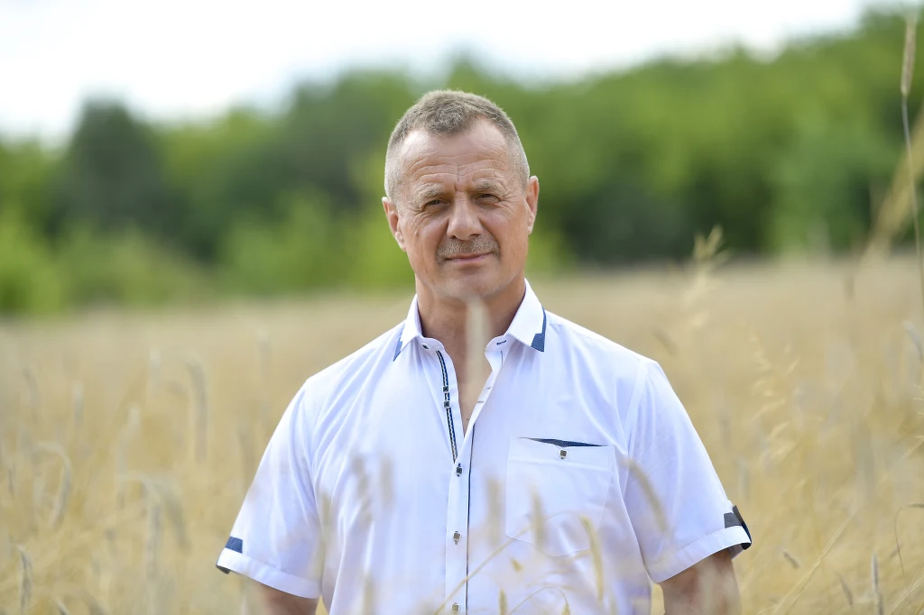 Krzysztof Pachucki Krzysztof Pachucki