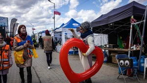 Uwaga: Każdy inaczej liczy pieniądze na uchodźców 
