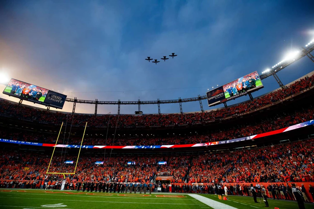 Denver Broncos mają nowych właścicieli Denver Broncos mają nowych właścicieli