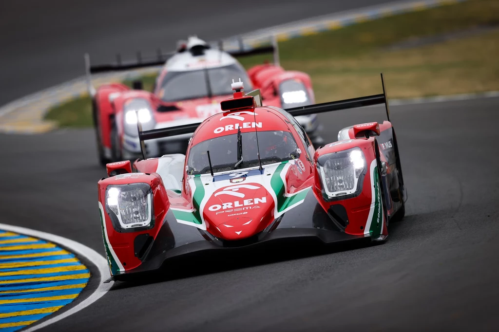 Robert Kubica za kierownicą bolidu Oreca zespołu Prema Orlen podczas testów w Le Mans