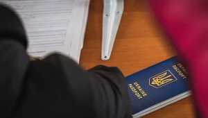 Ponad 200 tys. obywatlei Ukrainy znalazło pracę w Polsce dzięki specustawie ułatwiającej zatrudnianie uciekinierów. Zdj. ilustracyjne