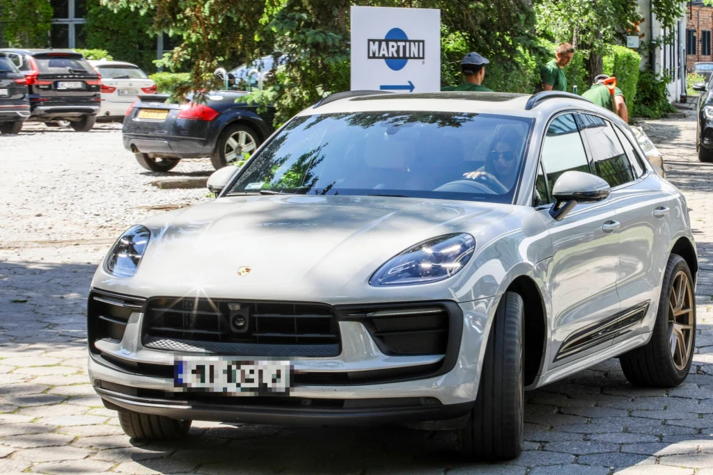 Julia Wieniawa ma nowy samochód