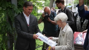 Mateusz Jackowski i Hanna Kubczak podczas uroczystości odsłonięcia skweru im. Kory w Krakowie