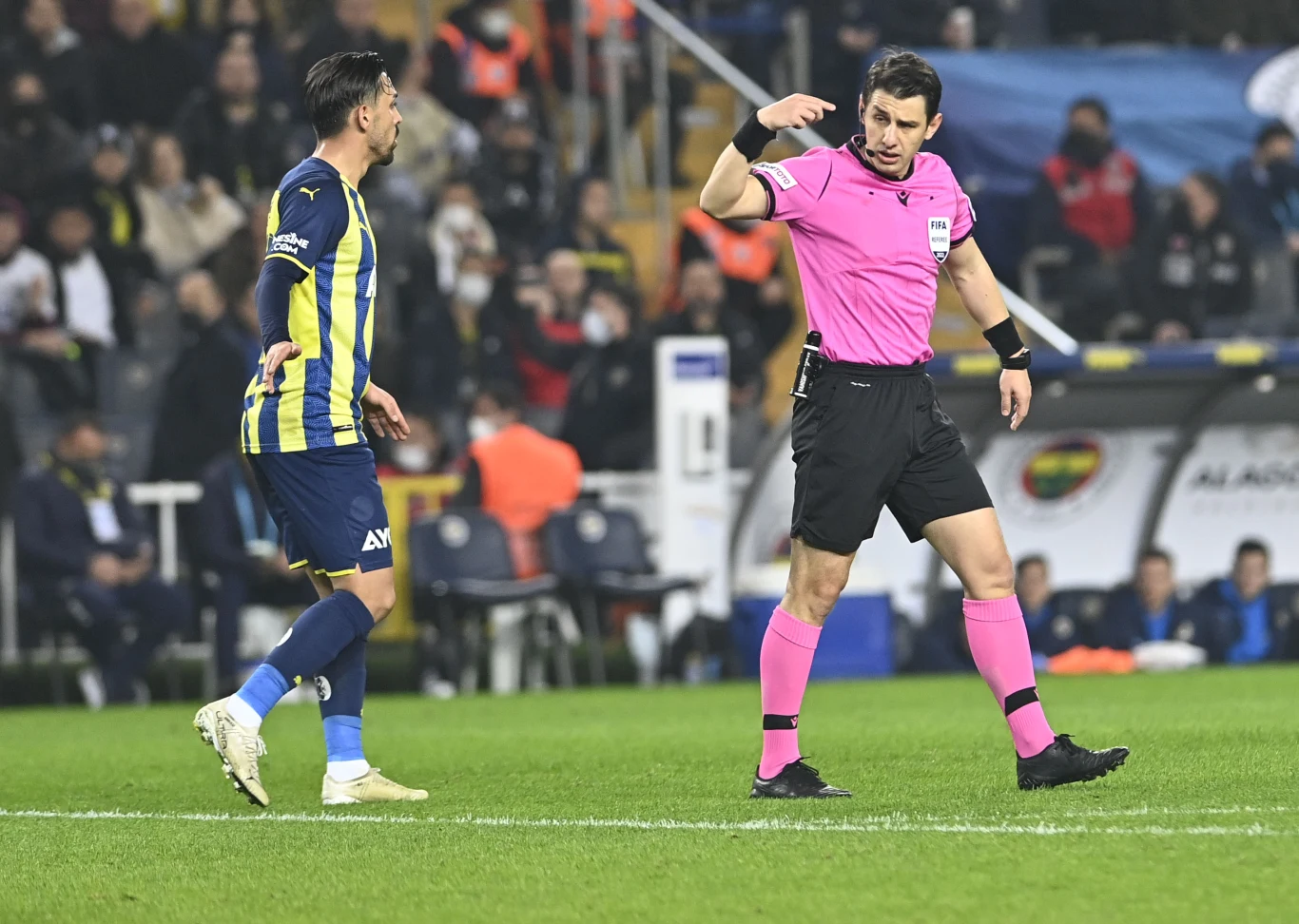 Halil Umut Meler z Turcji sędzią meczu Holandia - Polska w ramach Ligi Narodów Halil Umut Meler z Turcji sędzią meczu Holandia - Polska w ramach Ligi Narodów