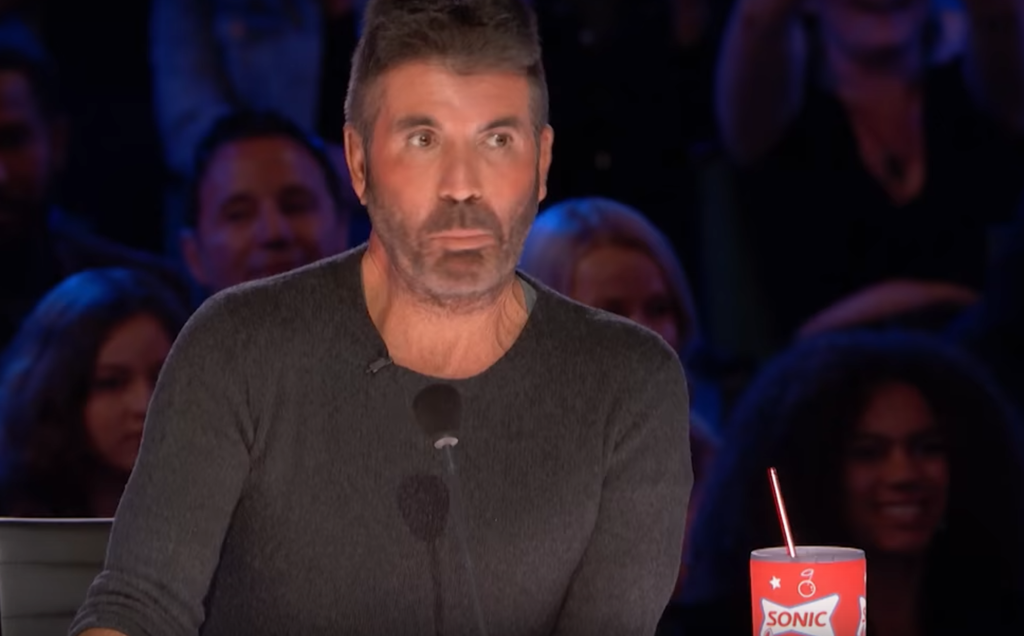 Simon Cowell nie krył swojego zaskoczenia w "Mam talent" / Youtube