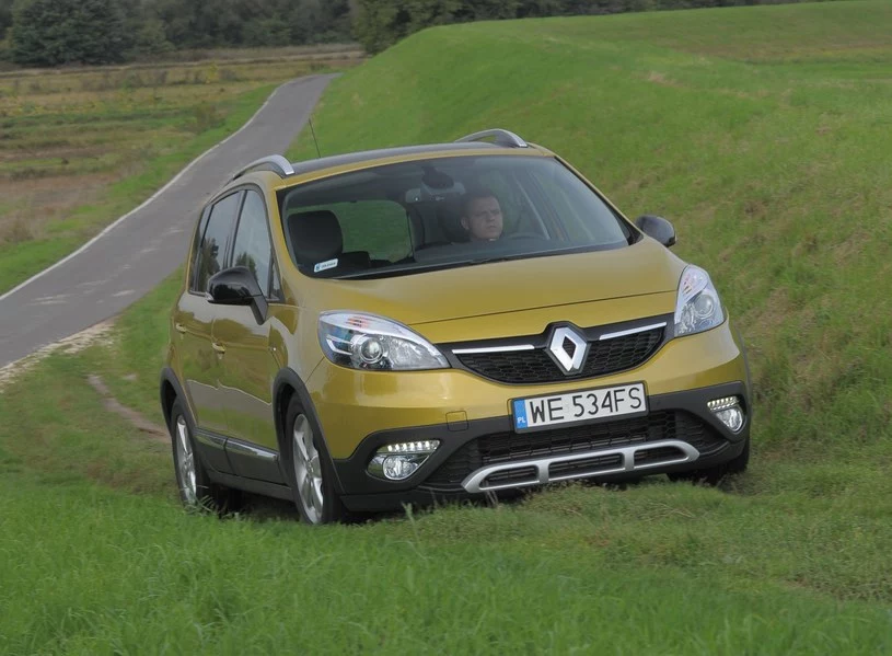 Wadliwe 1.2 l TCe trafiały m.in do Renault Scenic