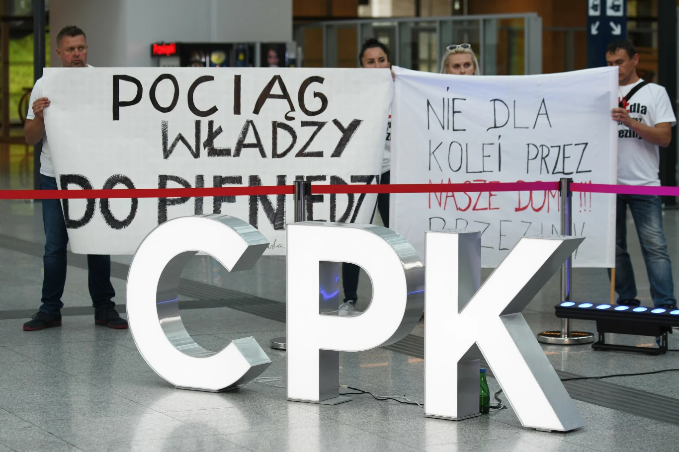 Wywłaszczenia pod CPK mogą dotyczyć tysięcy osób. Mieszkańcy protestują Wywłaszczenia pod CPK mogą dotyczyć tysięcy osób. Mieszkańcy protestują
