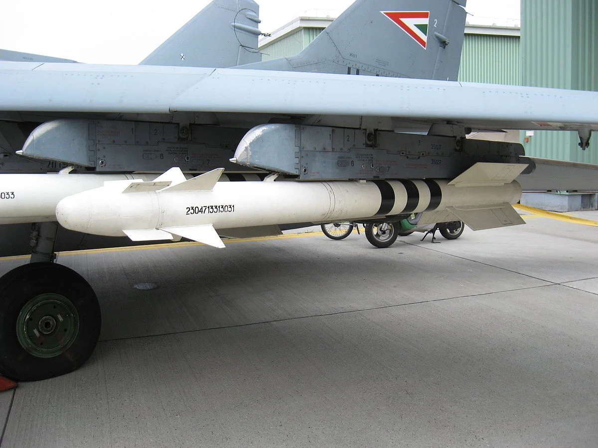 Rakiety R-73 są skuteczne na krótkich dystansach Rakiety R-73 są skuteczne na krótkich dystansach
