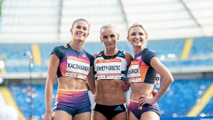Natalia Kaczmarek (z lewej) obroniła mistrzostwo Polski