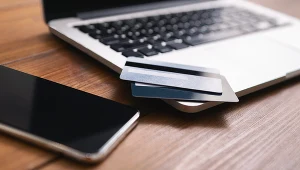 Alior Bank potwierdził we wtorek w południe trudności z logowaniem się do serwisu i aplikacji mobilnej. Zdj. ilustracyjne