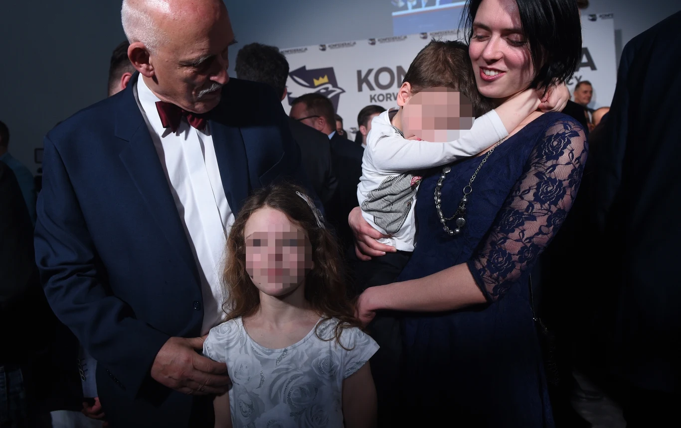 Janusz Korwin-Mike z żoną i dziećmi Janusz Korwin-Mike z żoną i dziećmi