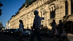 Ludzie na ulicach Moskwy, zdjęcie ilustracyjne