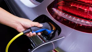 Budowa przyłącza elektroenergetycznego do ładowarki trwa w Polsce dłużej niż w innych krajach UE (zdj. ilustracyjne)