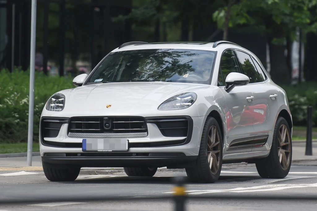 Julia Wieniawa i jej porsche Julia Wieniawa i jej porsche