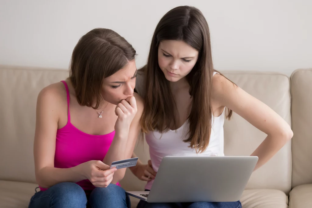 Uważaj na tzw. superokazje w internecie - wiele z nich może być oszustwem