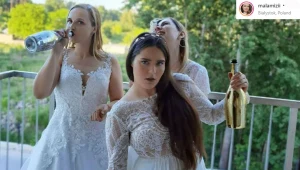 Agnieszka Miezianko z koleżankami na "rozwodowej" fotografii