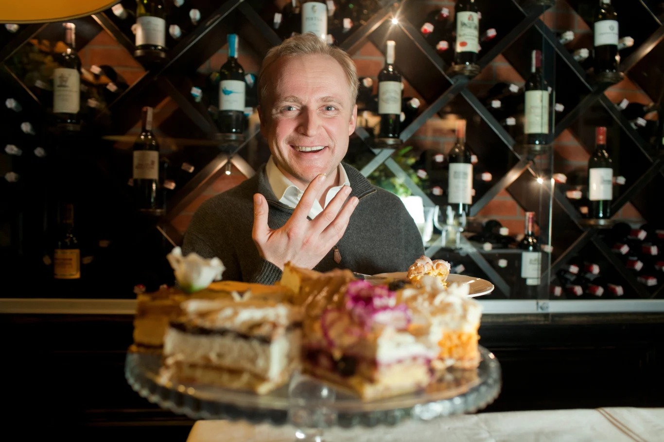 Piotr Adamczyk w swojej restauracji Stary Dom Piotr Adamczyk w swojej restauracji Stary Dom