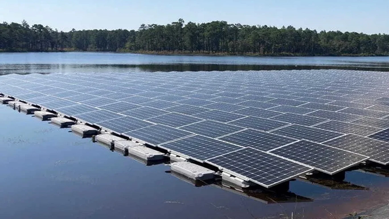 Wielka, pływająca farma solarna w USA Wielka, pływająca farma solarna w USA
