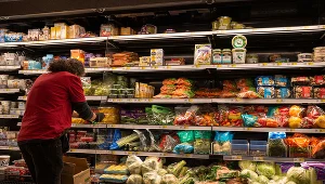 Konkurencyjność i nasycenie rynku sklepami umożliwia dużym dostawcom uelastycznić politykę cenową (zdj. ilustracyjne)