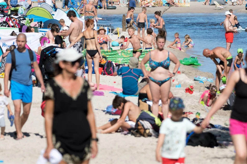 Plażowicze chętnie odpoczywali w tym roku... także i w Polsce