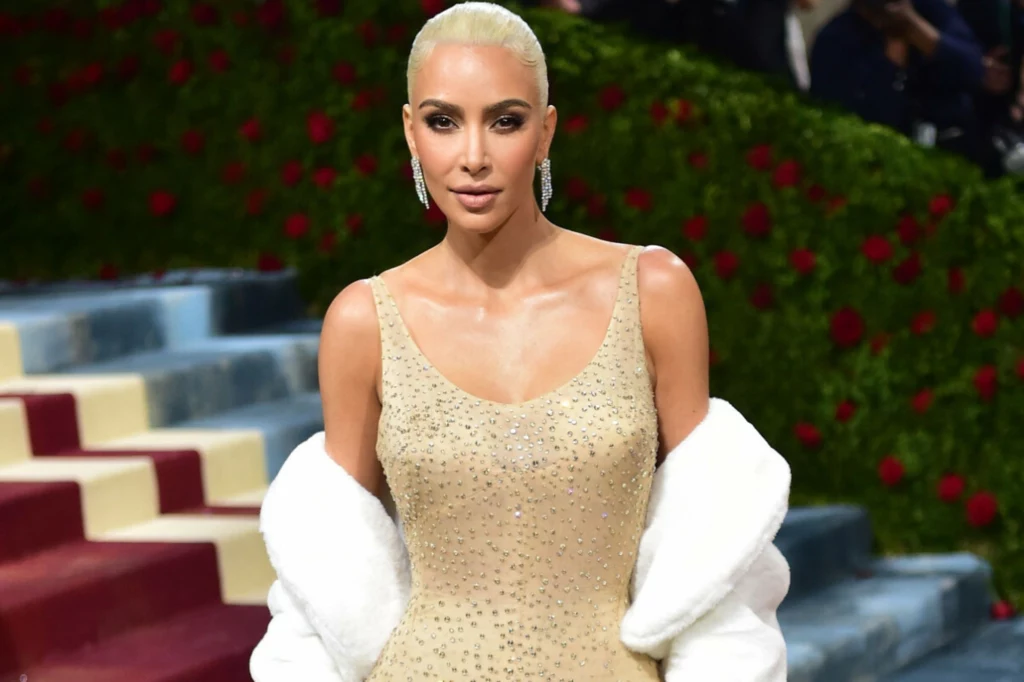 Kim Kardashian przeszła na dietę, by zmieścić się w suknię Marilyn Monroe