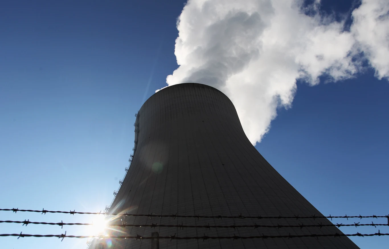 Europosłowie spierają się o to, czy atom i gaz mogą być uważane za "zielone" źródła energii i dofinansowywane z pieniędzy UE. Głosowanie nad tzw. taksonomią odbędzie się na początku lipca Europosłowie spierają się o to, czy atom i gaz mogą być uważane za "zielone" źródła energii i dofinansowywane z pieniędzy UE. Głosowanie nad tzw. taksonomią odbędzie się na początku lipca