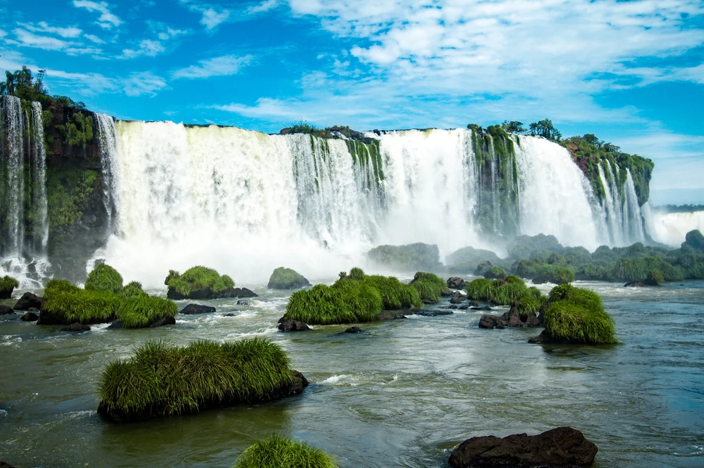 Wodospad Iguazu leżący na granicy argentyńsko-brazylijskiej