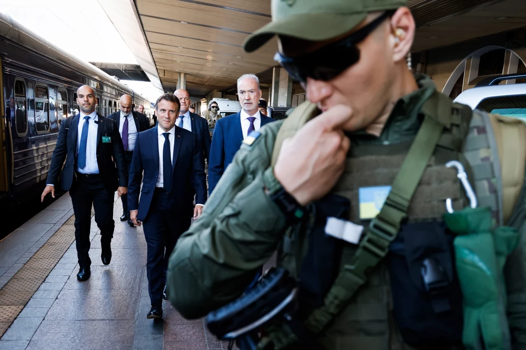 Emmanuel Macron podczas wizyty w Kijowie Emmanuel Macron podczas wizyty w Kijowie