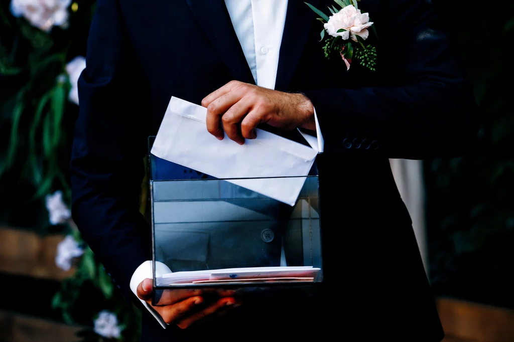 Ile wypada włożyć do ślubnej koperty?
