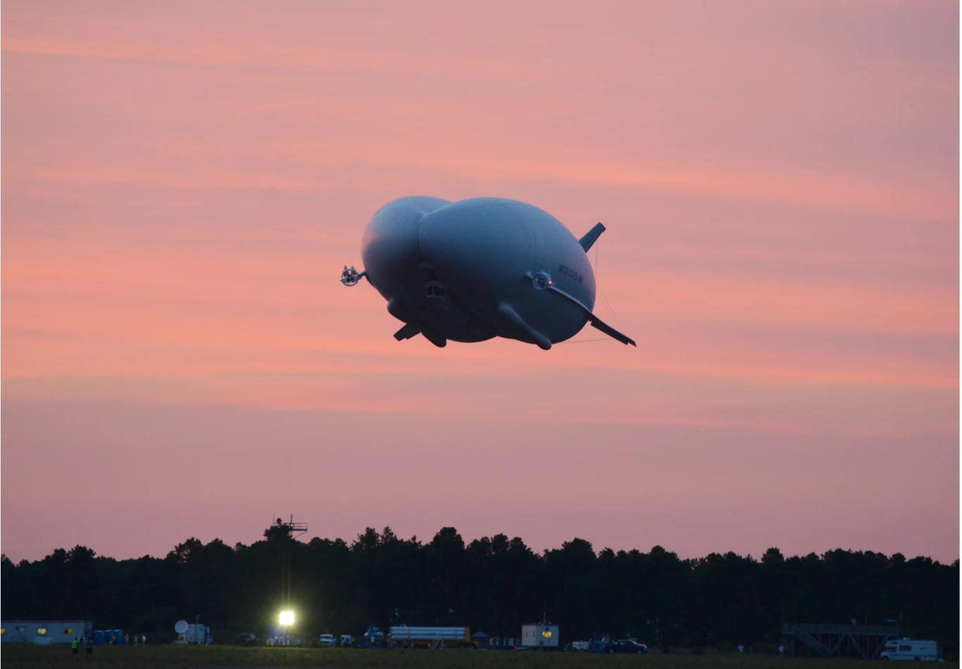 Airlander 10 Airlander 10