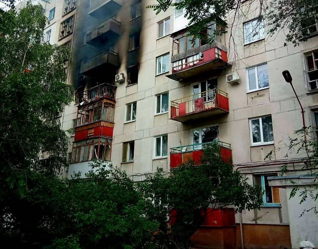 Zniszczony budynek w obwodzie ługańskim Zniszczony budynek w obwodzie ługańskim