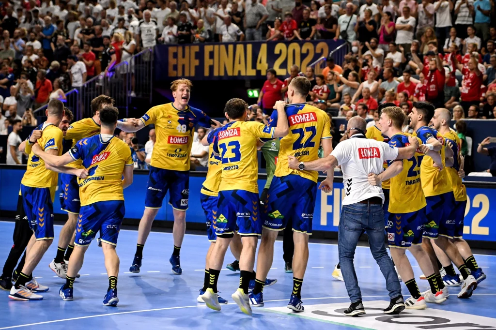 Radość kielczan po ostatnim gwizdku sędziów - mistrzowie Polski są w wielkim finale Ligi Mistrzów! Radość kielczan po ostatnim gwizdku sędziów - mistrzowie Polski są w wielkim finale Ligi Mistrzów!