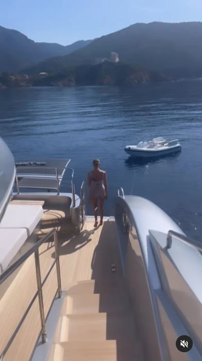 Małgorzata Rozenek-Majdan na wakacjach Małgorzata Rozenek-Majdan na wakacjach