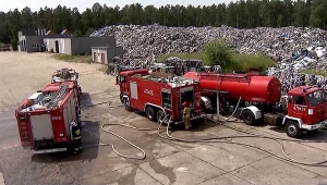 Pożar składowiska tekstyliów w Kamieńcu