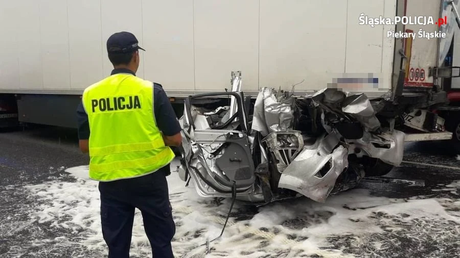 Policja szuka świadków wczorajszego wypadku na A1 