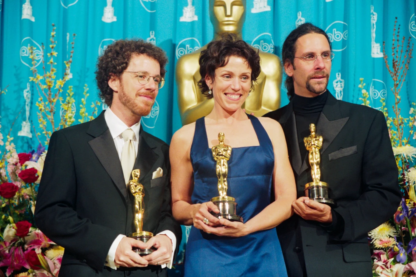 Frances McDormand oraz Joel i Ethan Coen z Oscarami za film "Fargo" (1997)