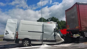 Tragiczny wypadek na autostradzie A4. Kierowca Renault zmarł na miejscu 