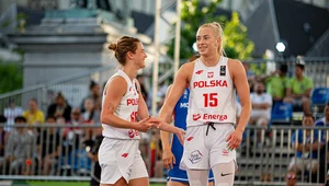 ANTWERPIA 22.06.2022 FIBA MISTRZOSTWA SWIATA W KOSZYKOWCE 3x3 FAZA GRUPOWA KOBIETY POLSKA MONGOLIA Dominika OWCZARZAK Klaudia GERTCHEN PIOTR JAGIELOWICZ/NEWSPIX.PL  ANTWERP 22.06.2022 FIBA 3X3 BASKETBALL WORLD CUP GROUP STAGE WOMAN POLAND MONGOLIA Dominika OWCZARZAK Klaudia GERTCHEN PIOTR JAGIELOWICZ/NEWSPIX.PL